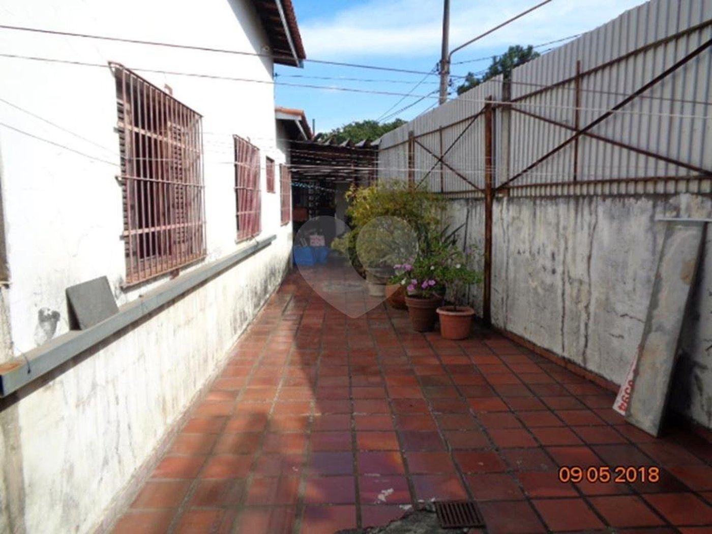 CASA TÉRREA COMERCIAL OU RESIDENCIAL