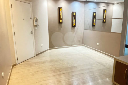 Apartamento à venda com 3 quartos, sendo 1 suíte, em Saúde, São Paulo, SP