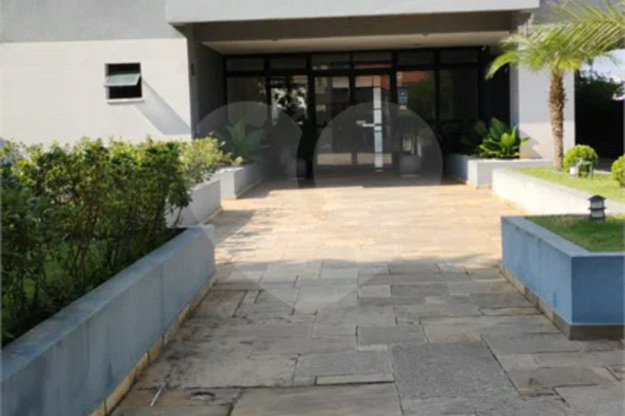 Vende-se apartamento na Vila Mascote