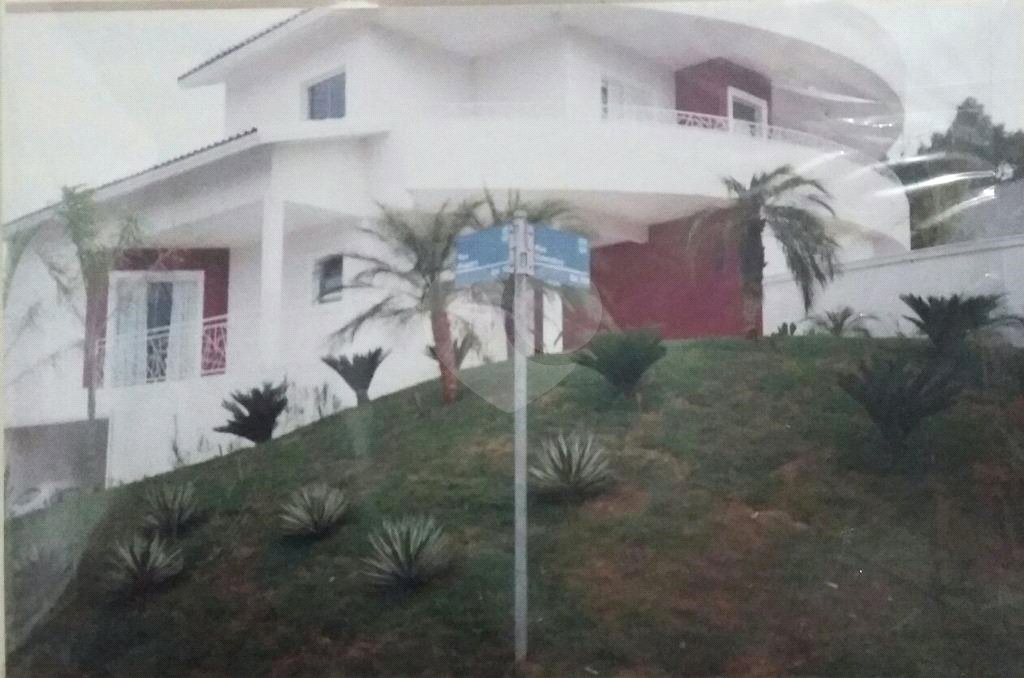 Casa à venda com 3 quartos, sendo 1 suíte,  no condomínio Aruã, Mogi das Cruzes - SP