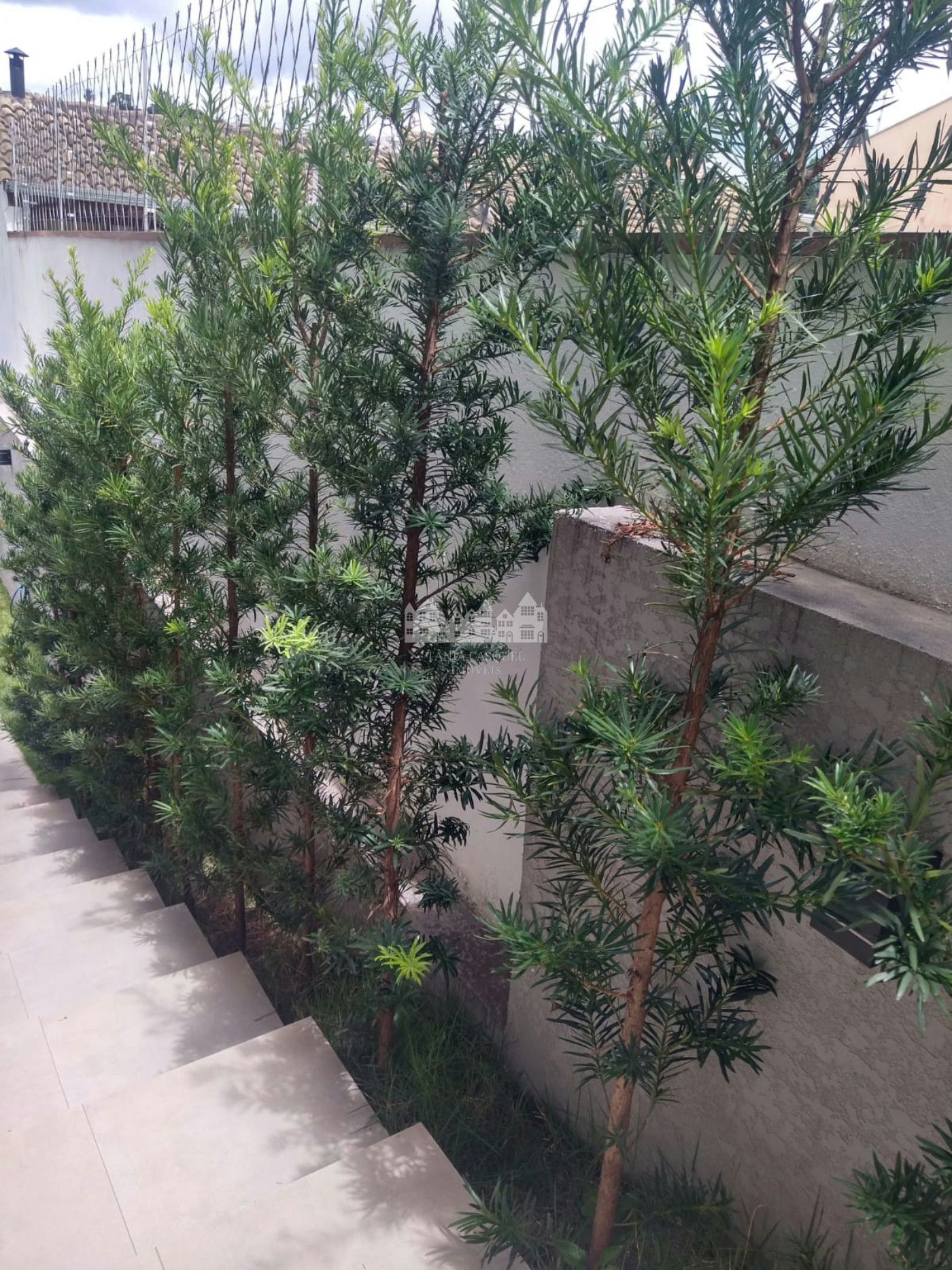 Sobrado à venda ou para alugar com 3 suítes em Jardim do Lago, Atibaia, SP