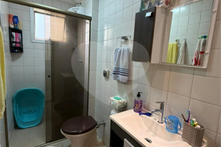 Apartamento à venda com 2 quartos em Parque Maria Domitila, São Paulo, SP