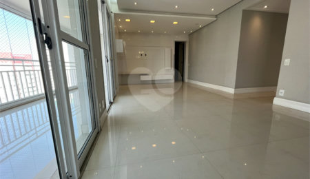 Apartamento à venda com 3 suítes em Mooca, São Paulo, SP