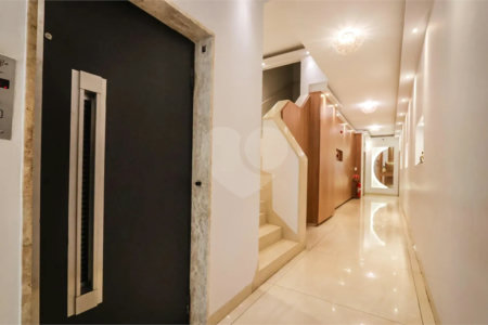 Apartamento à venda com 2 quartos em Cerqueira César, São Paulo, SP