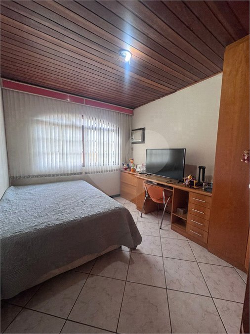 Casa à venda com 5 quartos, sendo 1 suíte, no condomínio Pedra Bonita, Rio de Janeiro - RJ