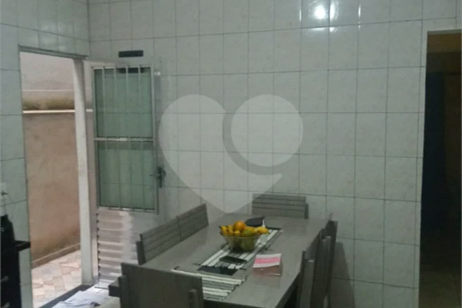 Sobrado à venda com 4 quartos em Tremembé, São Paulo, SP