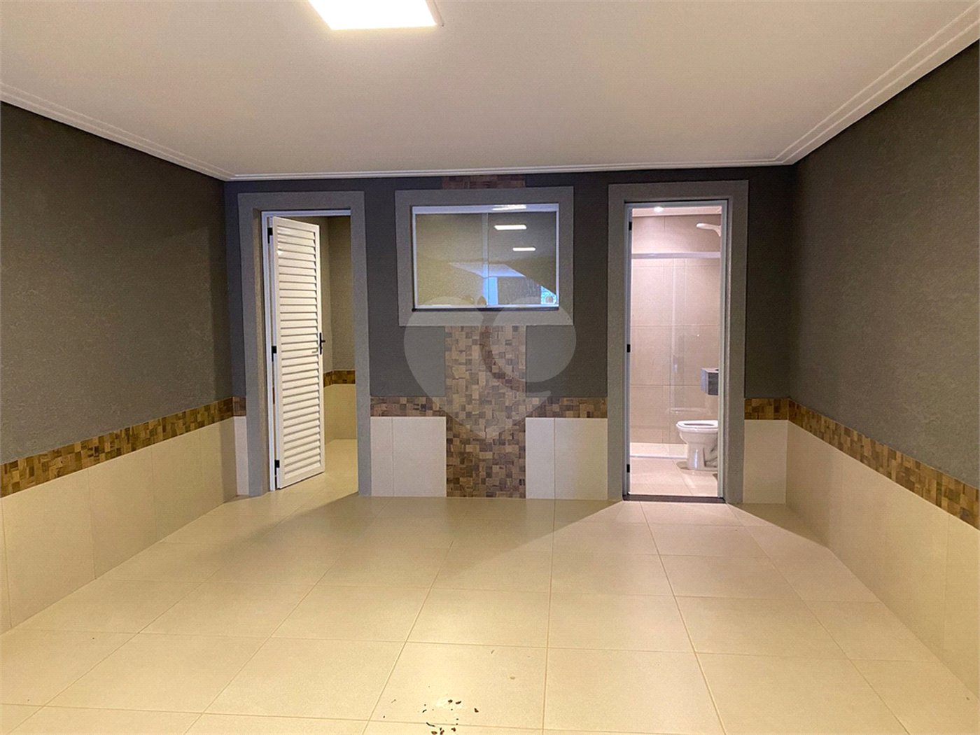 Casa à venda com 3 suítes em Vila Comercial, São Paulo, SP