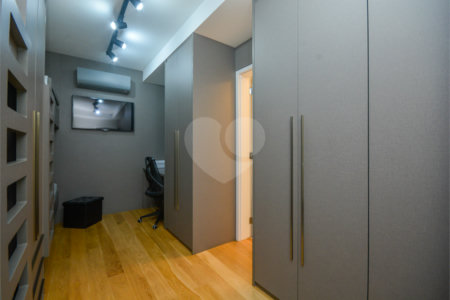 Apartamento à venda com 3 suítes em Jardim Fonte do Morumbi, São Paulo, SP