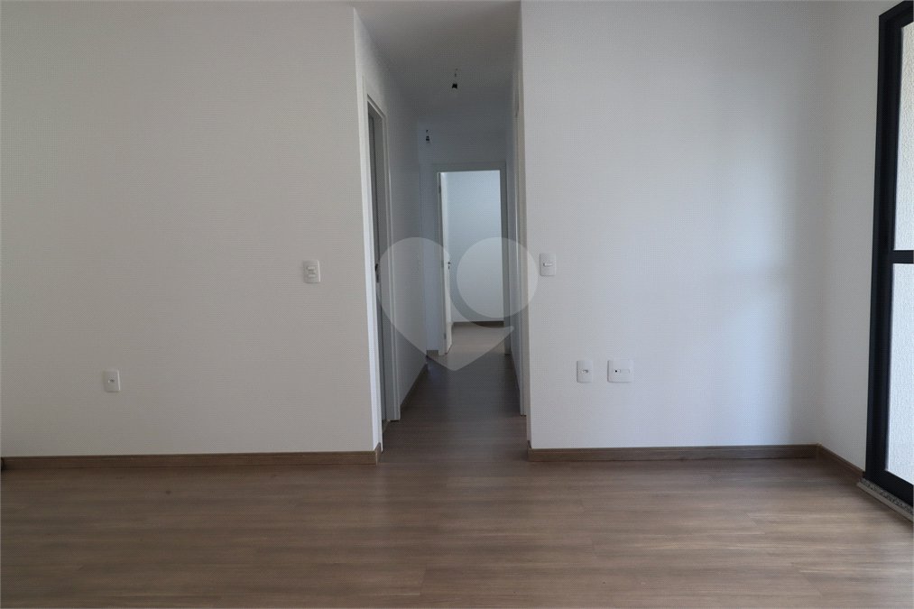 Apartamento à venda com 3 quartos, sendo 1 suíte, em Vila Anastácio, São Paulo, SP