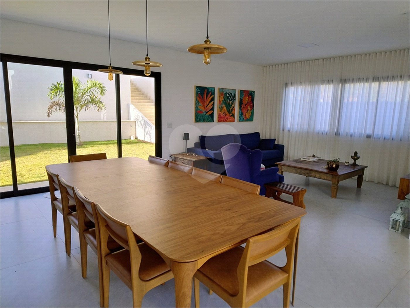 Casa à venda ou para alugar com 4 suítes no condomínio Itaporã, Atibaia - SP