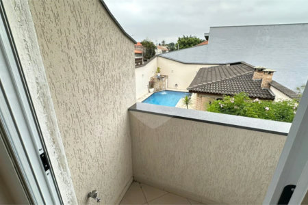 Casa à venda com 4 quartos, sendo 3 suítes, em Vila Galvão, Guarulhos, SP
