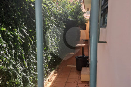 Casa à venda com 2 quartos, sendo 1 suíte, no Centro, Araraquara, SP