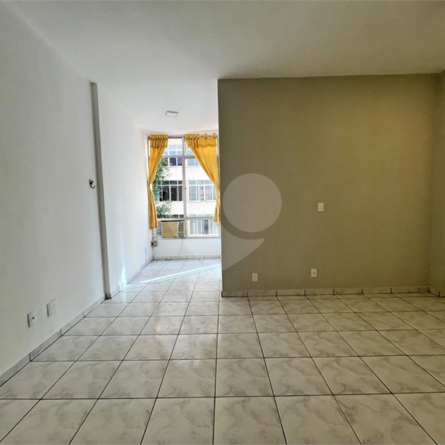 Apartamento à venda ou para alugar com 1 suíte no Centro, Rio de Janeiro, RJ