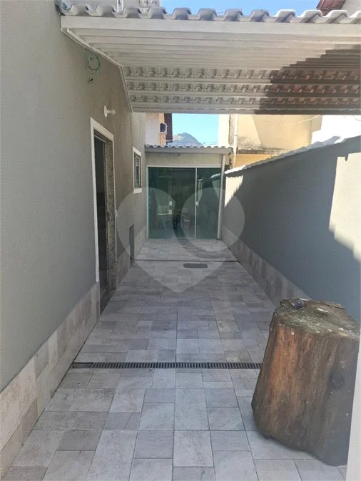 LINDA CASA DUPLEX EM CONDOMÍNIO – PRÓXIMA AO PARK SHOPPING - Aceita financiamento bancário e FGTS