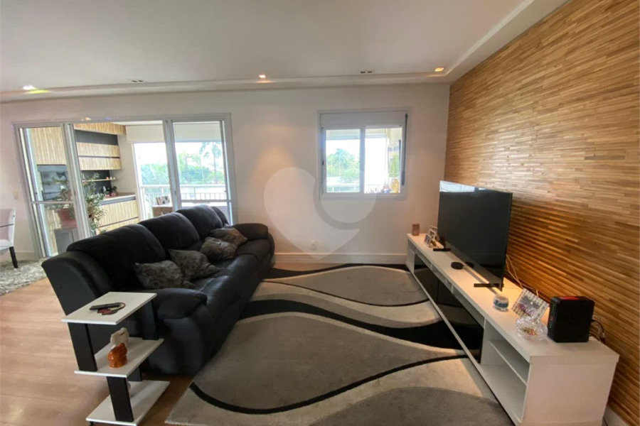 Apartamento à venda com 3 quartos, sendo 1 suíte,  em Santana, São Paulo, SP