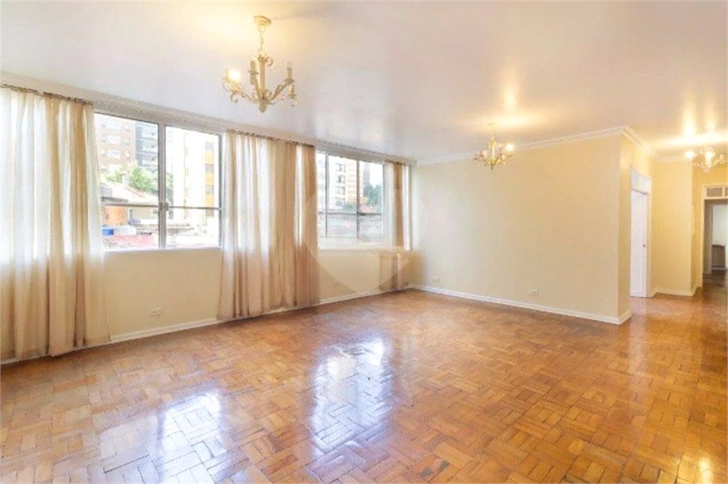 Apartamento à venda com 4 quartos, sendo 1 suíte, em Jardim Paulista, São Paulo, SP
