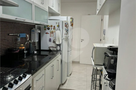 Apartamento à venda com 3 quartos, sendo 1 suíte, em Vila Monumento, São Paulo, SP
