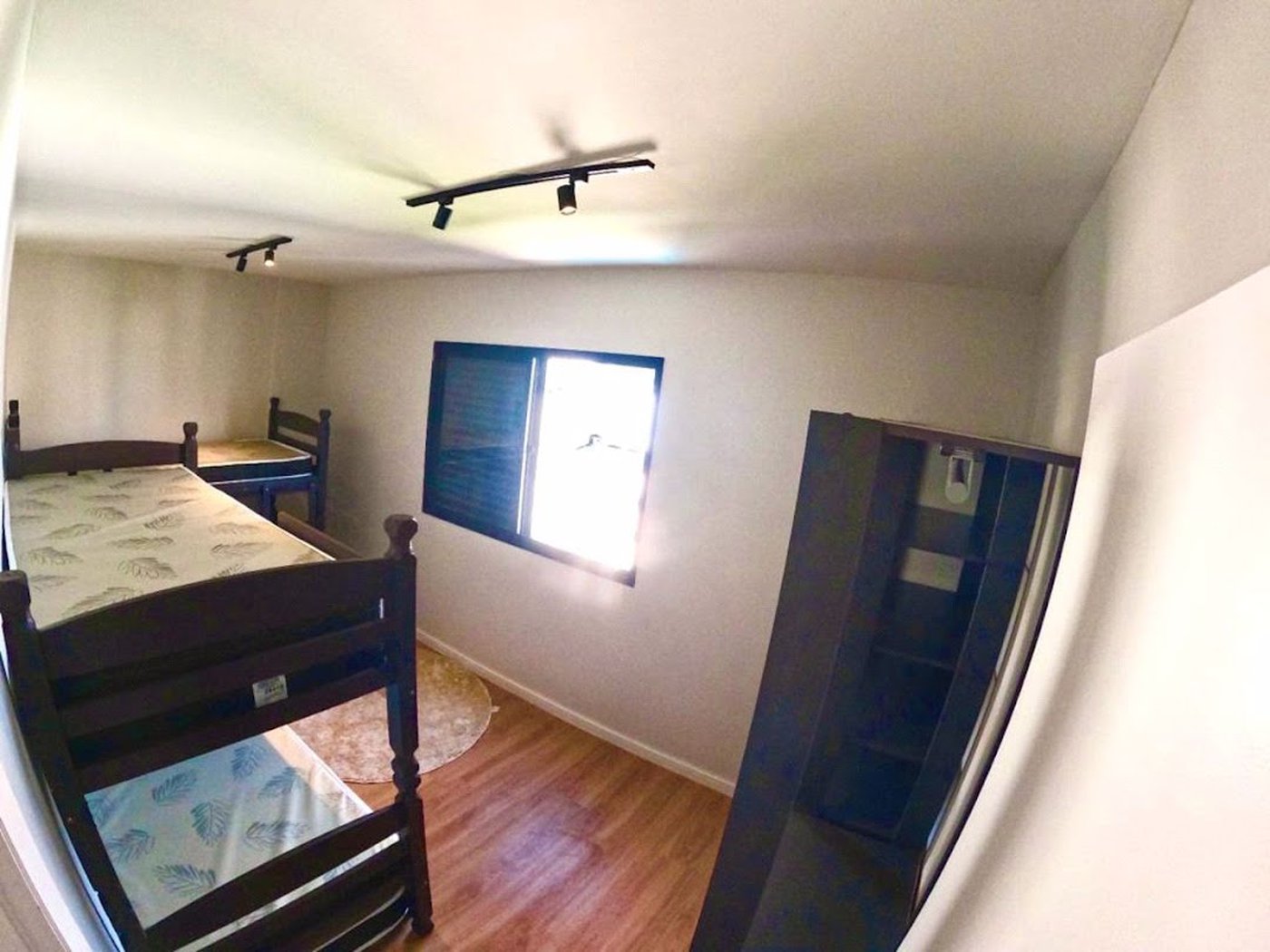 Apartamento com 2 dormitórios à venda, 78 m² por R$ 420.000,00 - Vila Júlia - Guarujá/SP