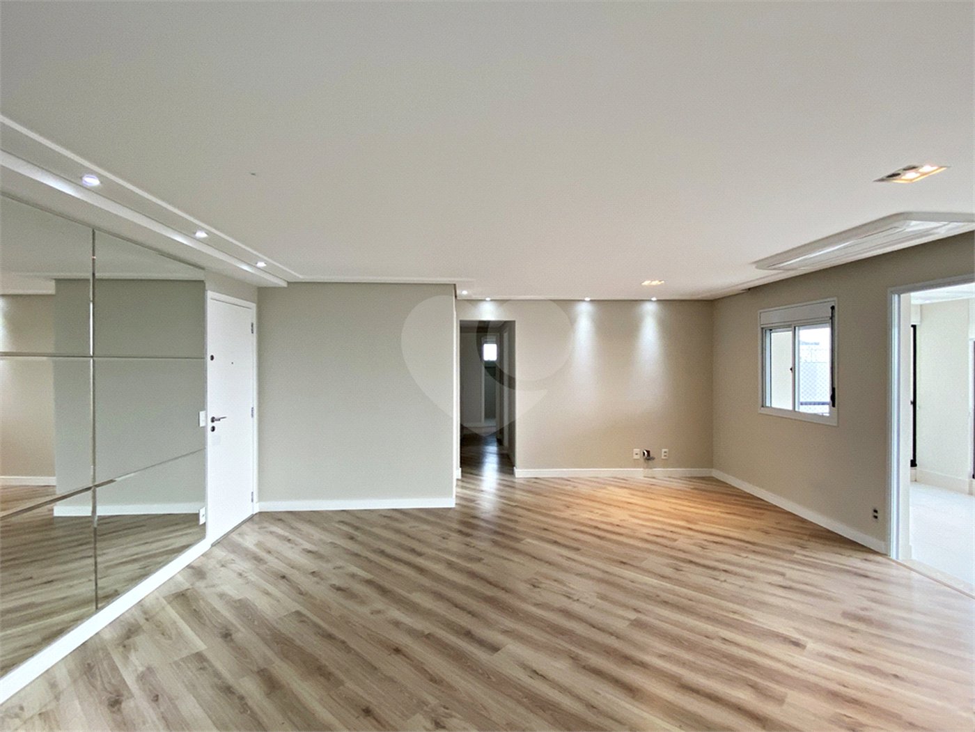 Apartamento à venda com 3 suítes em Santana, São Paulo, SP