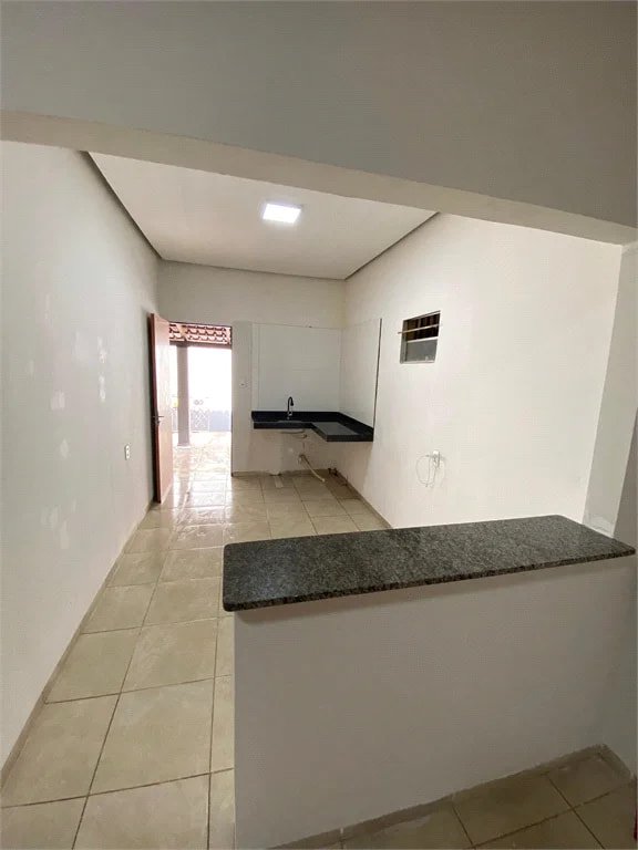 Casa à venda com 2 quartos, sendo 1 suíte, em Nazaré, Balsas, MA