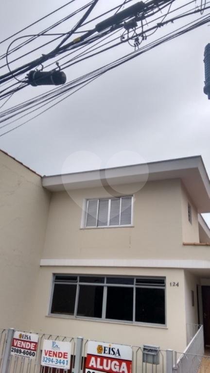 Sobrado à venda com 3 quartos, sendo 1 suíte,  em Parque Vitória, São Paulo, SP