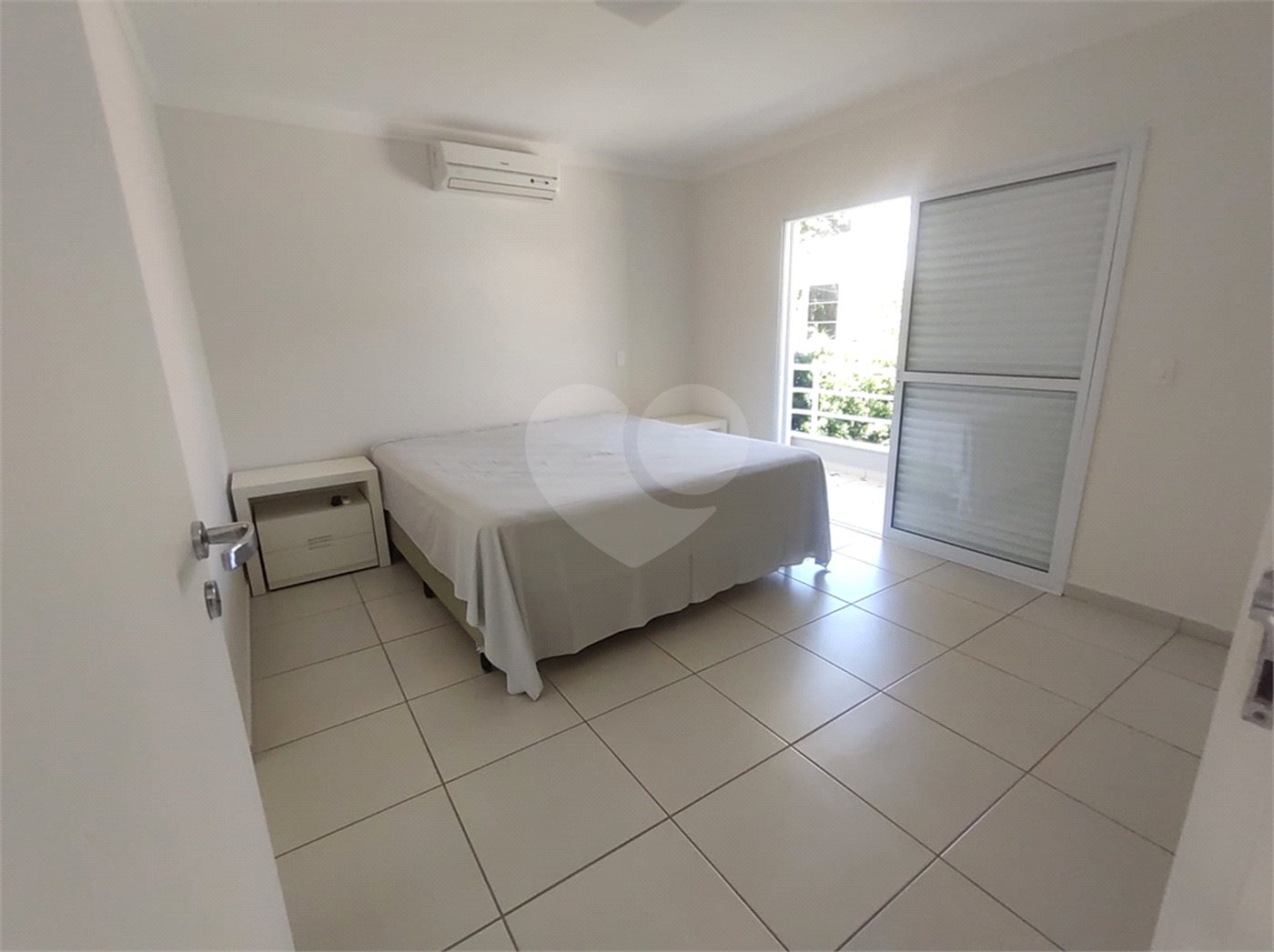 Casa à venda com 3 suítes no condomínio Villaggio Capriccio, Louveira - SP