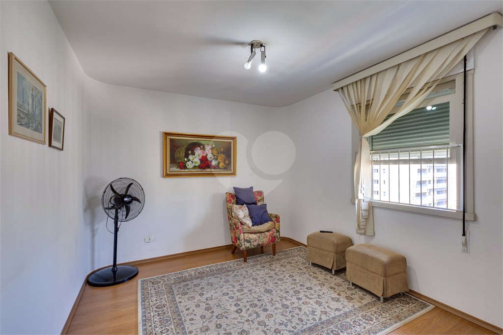 Apartamento à venda com 4 quartos, sendo 1 suíte, em Alto da Boa Vista, São Paulo, SP