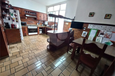 Cobertura à venda com 5 quartos, sendo 2 suítes,  em Grajaú, Rio de Janeiro, RJ