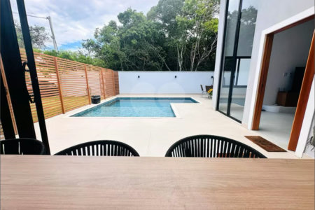 Casa à venda com 6 quartos, sendo 4 suítes,  em Caravelas, Armação dos Búzios, RJ