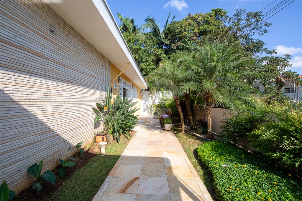 Casa Térrea à venda com 3 quartos, sendo 1 suíte, em Brooklin, São Paulo, SP
