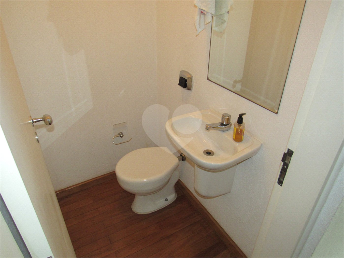 Casa à venda com 3 quartos, sendo 1 suíte, em Guarapiranga, São Paulo, SP