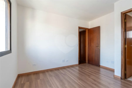 Apartamento à venda com 3 quartos, sendo 1 suíte, em Vila Mariana, São Paulo, SP