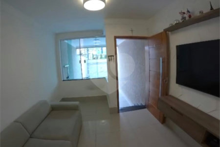 Sobrado à venda com 3 quartos, sendo 1 suíte, em Vila Lúcia, São Paulo, SP