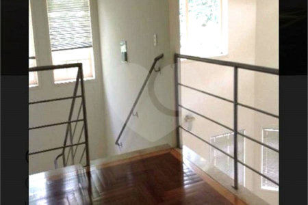 Casa à venda com 4 quartos, sendo 2 suítes, no condomínio Bosque de Grevilea, Vinhedo - SP