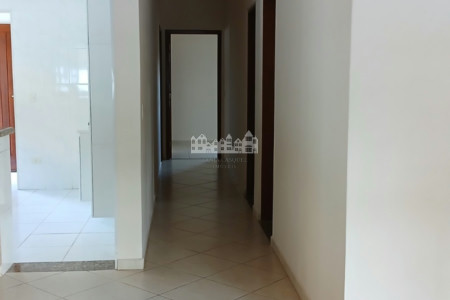 Casa para alugar com 3 quartos, sendo 1 suíte, em Vila Petrópolis, Atibaia, SP