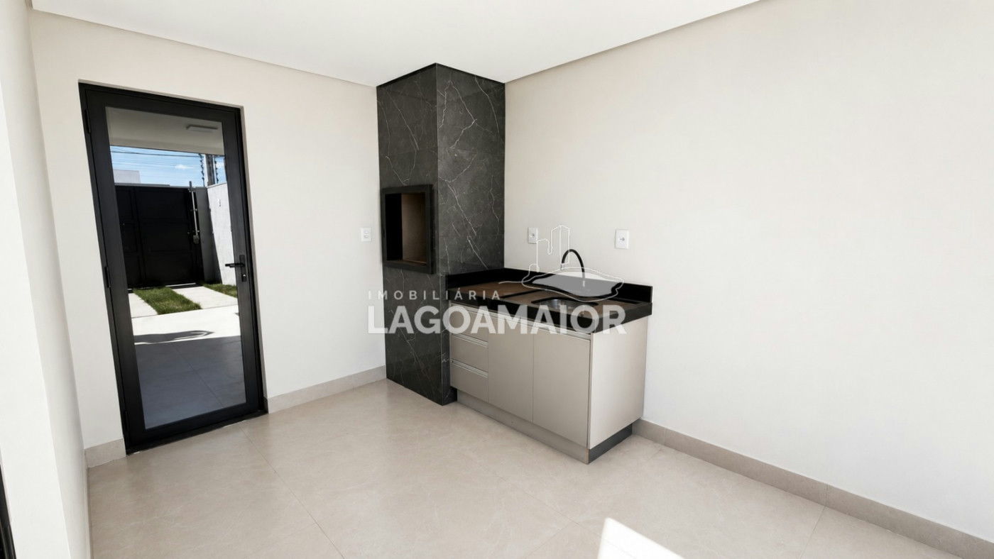 Casa à venda com 3 quartos, sendo 1 suíte,  em Jardim dos Ipês, Três Lagoas, MS