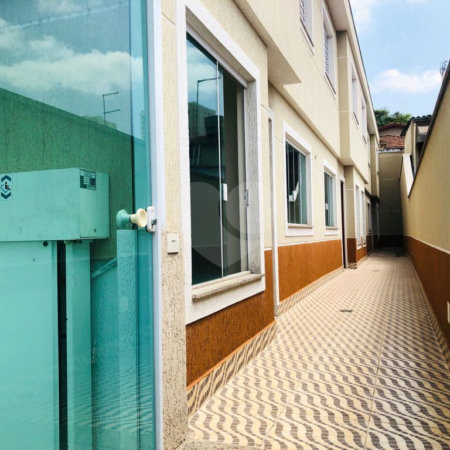 Casa à venda com 2 suítes no condomínio Residencial Guilhen, São Paulo - SP
