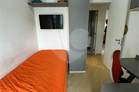 Apartamento à venda com 3 quartos, sendo 1 suíte, em Vila Gilda, Santo André, SP