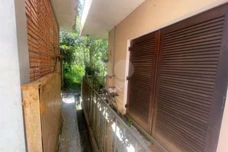 Chácara à venda com 5 quartos, sendo 2 suítes,  em Vila São Paulo, Mogi das Cruzes, SP