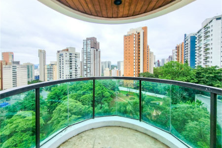 Apartamento à venda com 4 suítes em Vila Suzana, São Paulo, SP