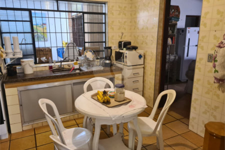 Casa Térrea à venda com 3 quartos, sendo 1 suíte, em Loteamento Loanda, Atibaia, SP