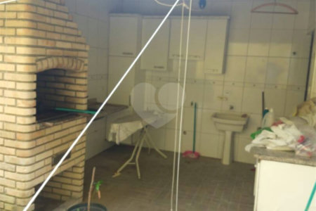 Casa à venda com 3 quartos, sendo 1 suíte, em Jardim dos Ipês, Suzano, SP