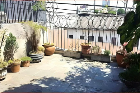 Casa à venda com 4 quartos, sendo 1 suíte, em Jardim Monte Kemel, São Paulo, SP