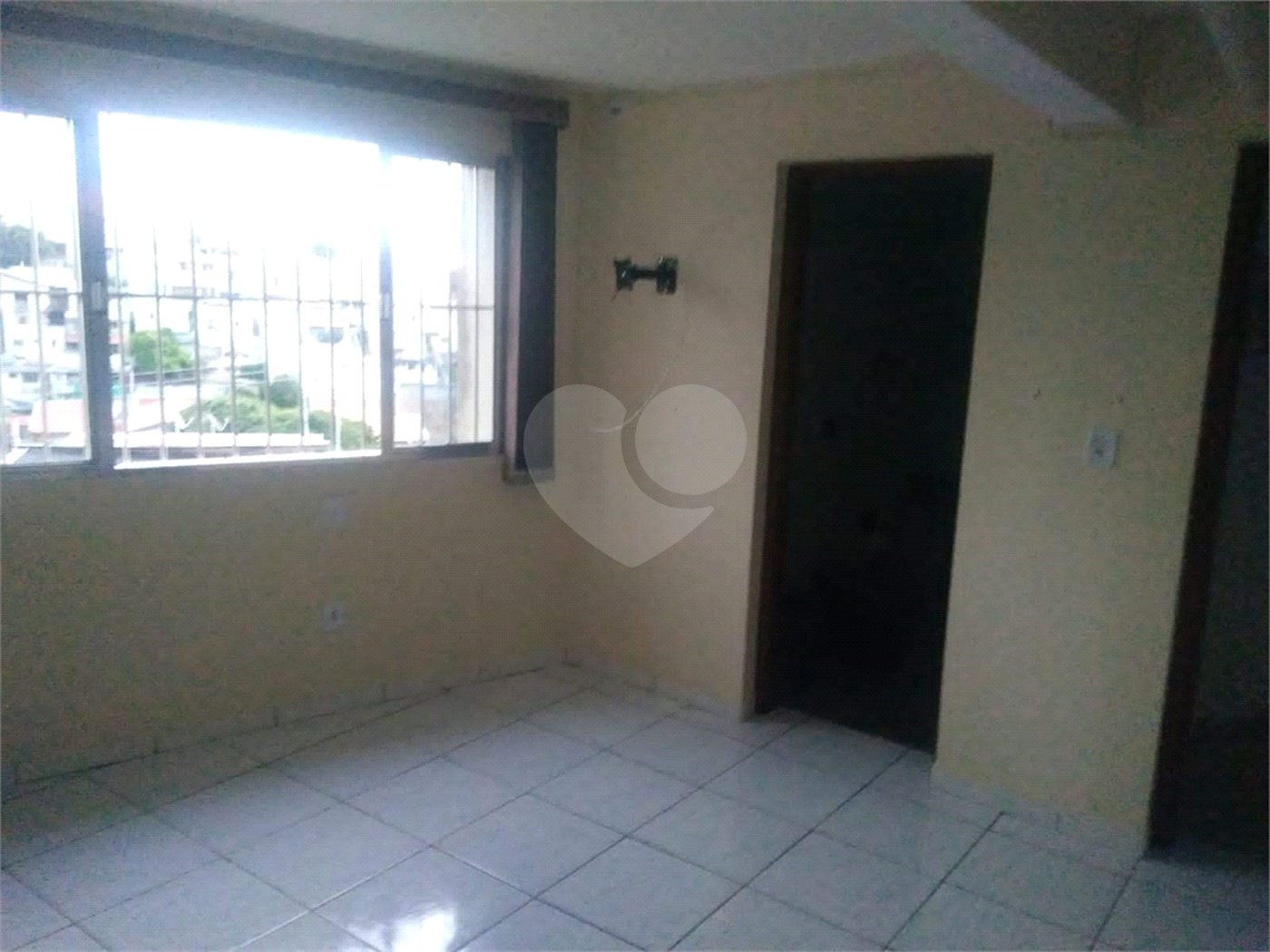 Sobrado à venda com 4 quartos, sendo 1 suíte,  em Jardim Pacaembu, Jundiaí, SP