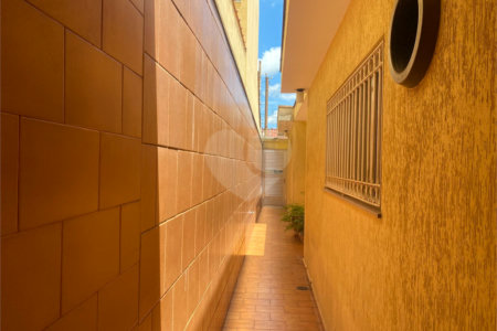 Casa à venda com 2 quartos, sendo 1 suíte, em Vila Rosália, Guarulhos, SP