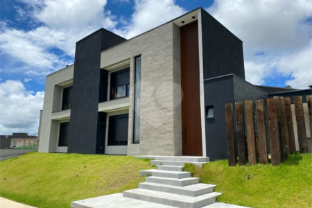 Terreno à venda com 4 suítes no condomínio Residencial Veneza, Mogi das Cruzes - SP