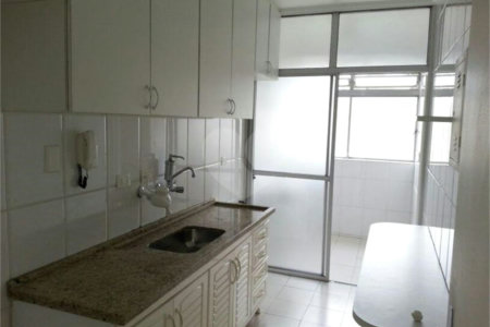 Apartamento à venda com 2 quartos em Real Parque, São Paulo, SP