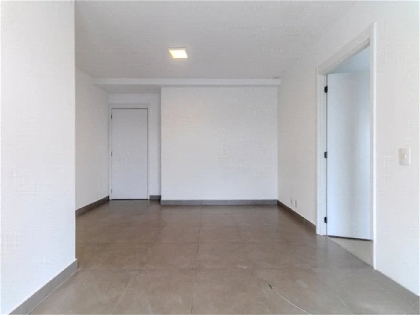 Apartamento à venda com 3 quartos, sendo 1 suíte,  em Vila Leopoldina, São Paulo, SP