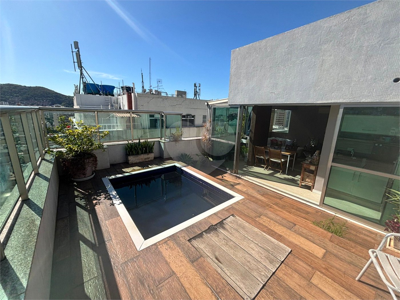 Cobertura à venda com 3 quartos, sendo 2 suítes,  em Vila Isabel, Rio de Janeiro, RJ