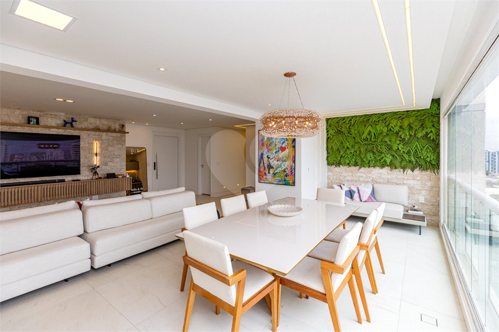 Apartamento à venda com 3 suítes em Vila Mascote, São Paulo, SP